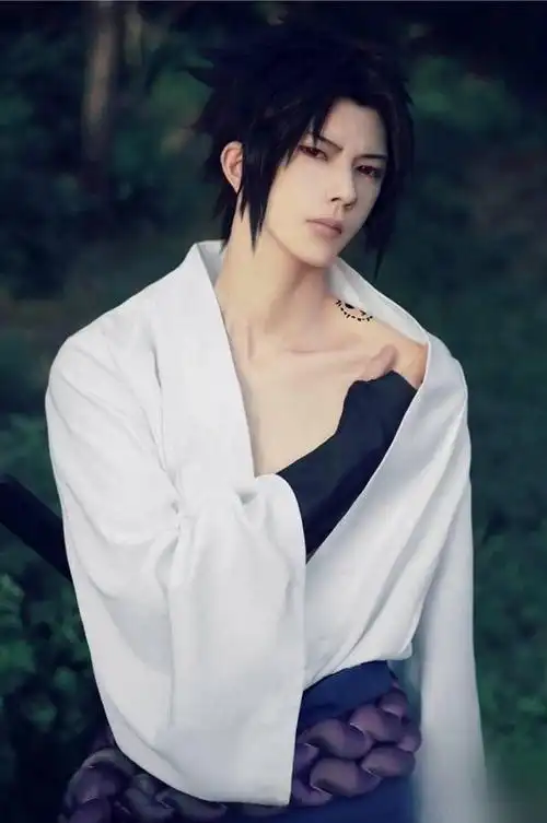 女生cos男角色还能露腹肌?"男装大佬"熊祁这波厉害了!