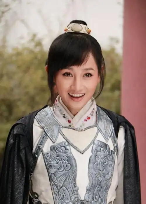 演技派花旦任晗外形清纯秀美,凭借精湛的演技引来各界广泛关注