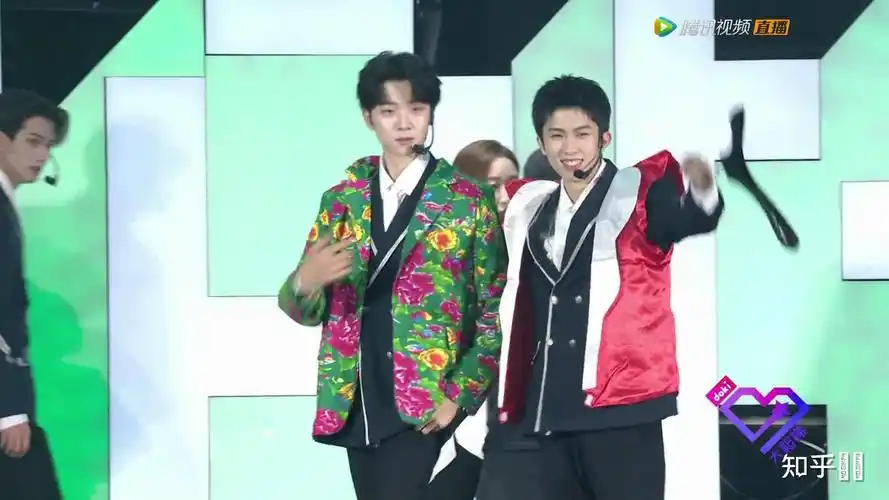 如何评价《创造营2021》doki大爬梯粉丝见面会?