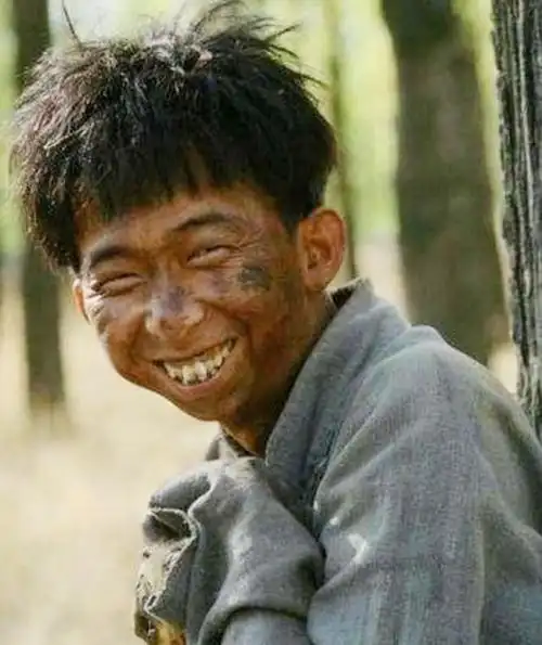 内地4位深藏不露的男丑星,各个才华横溢,妻子貌美如花