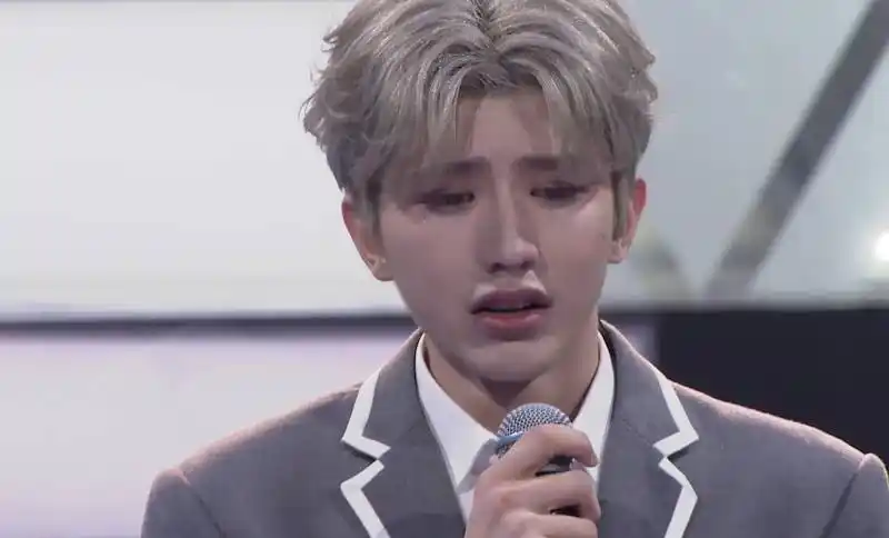 蔡徐坤哭了整整40分钟, 范丞丞说了一句话才破涕为笑!