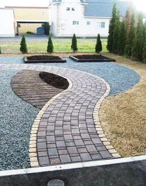 中山装修:别墅庭院地面怎么设计,自建房院子地面铺装效果图