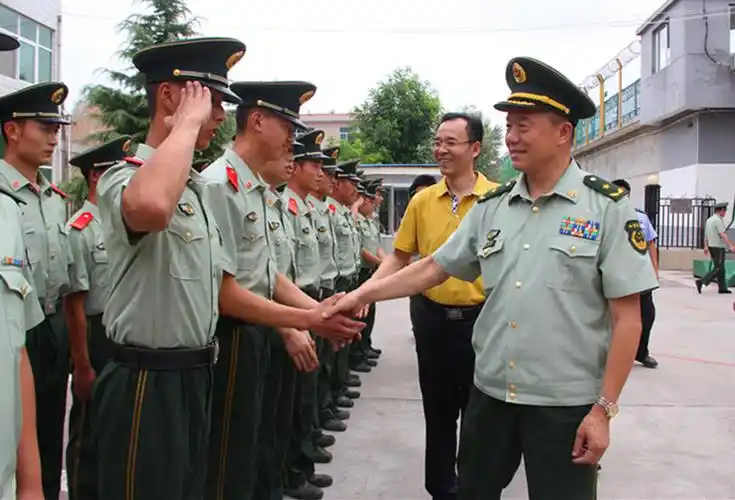 武警陕西省总队司令员王春新来长武检查部队情况