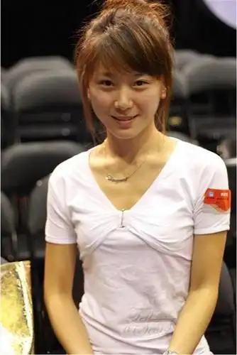 程程_歌手_作品_个人资料_简历_生日_经历_留言 - 酷乐米