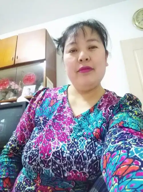 45岁离异女征婚照片(id:1051305170)_北京征婚交友_珍爱网