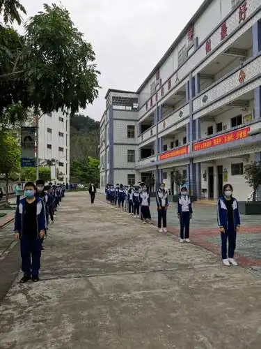 乌石学校七,八年级疫情防控演练活动