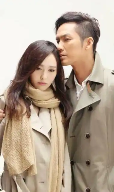 唐嫣和钟汉良其实,钟汉良也能看出一些油腻感了,却总能主演古偶,现偶