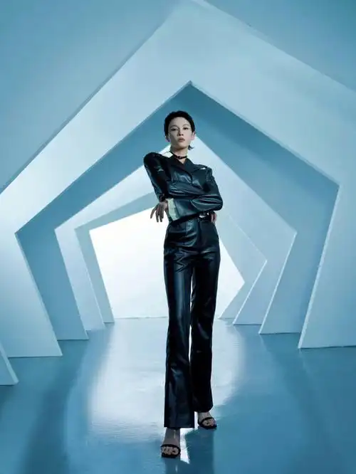 时尚大片  #审美提升  #审美积累  #大长腿  #提高审美  #张蓝心