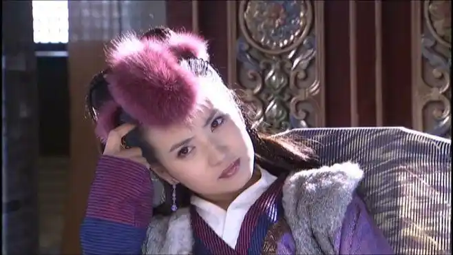 陈好版 我很喜欢她演的阿紫 那个刁钻狠毒演的很到位 造型我觉得很美