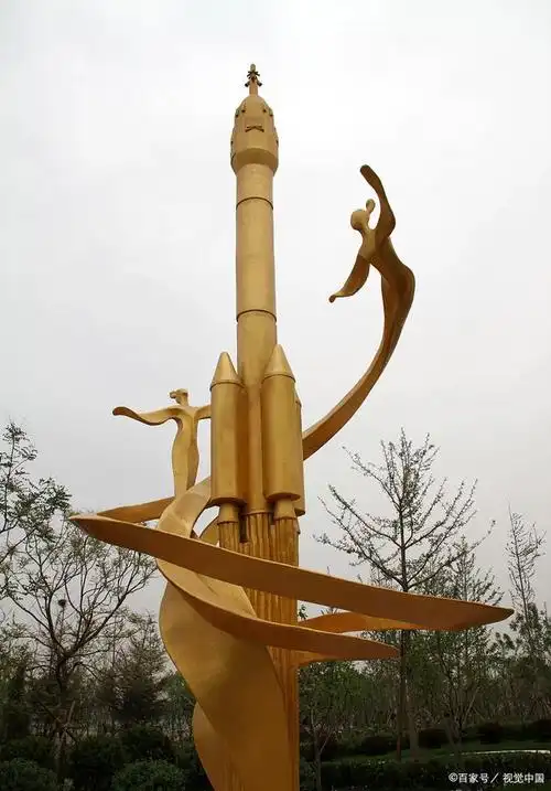 不锈钢火箭雕塑定制,大型航天飞机模型极富创意,如同一颗明星