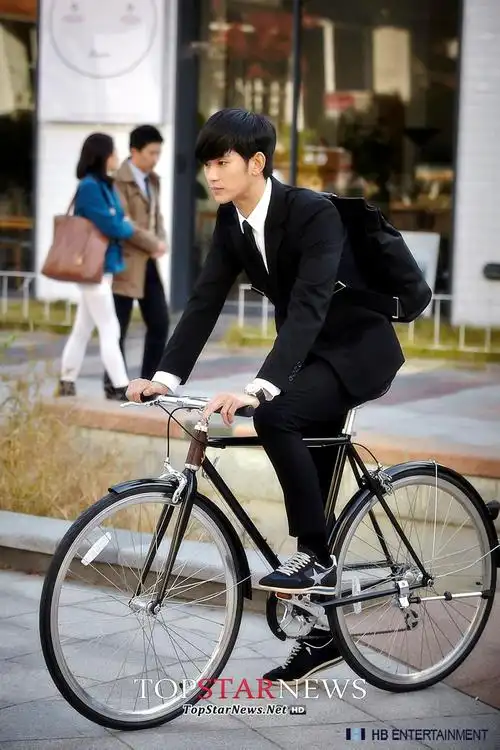 来自星星的你剧照花絮图