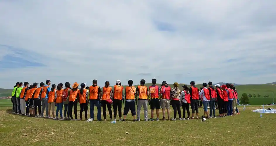 67什么是户外团建旅游活动-团建旅游攻略-力途拓展公司