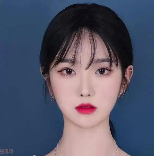 常见的七种脸型,方形脸不能留直发,圆脸招人喜欢,看你是哪种?