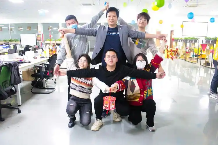 佳顺智能agv/amr团队合影照八