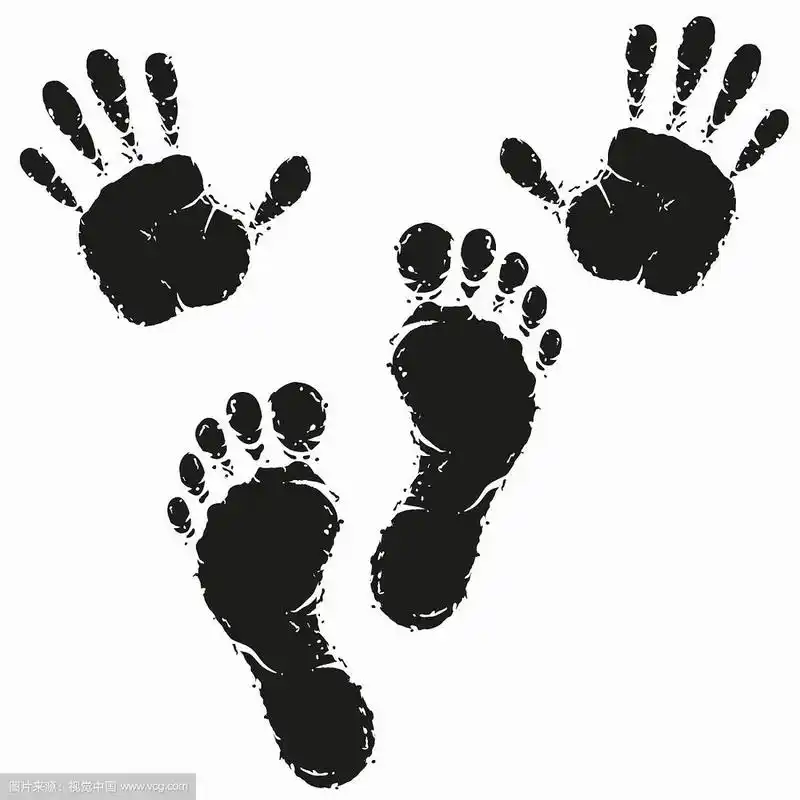 黑色的脚印和手印