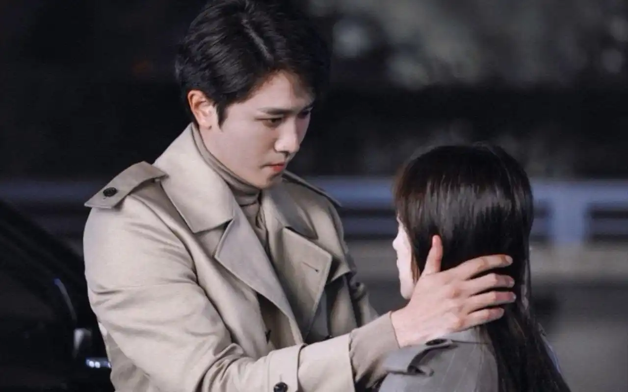 【彭冠英/阳光之下】"没有你的未来,只能叫以后.