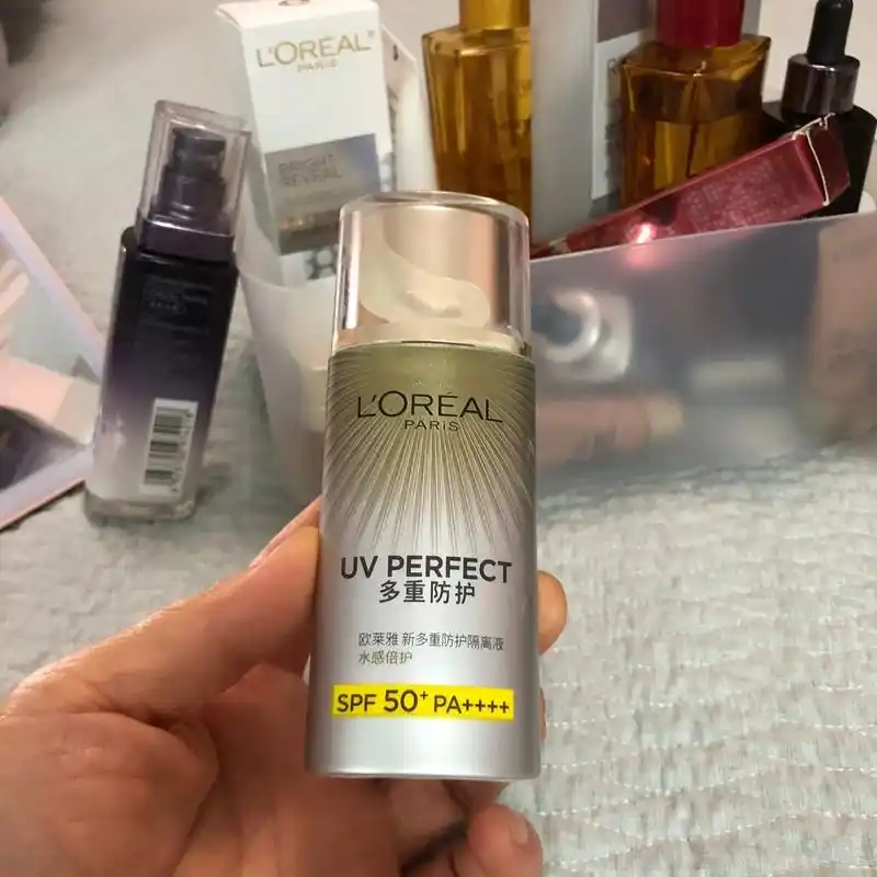 欧莱雅小金管防晒霜,让你轻松拥有亮白肌肤