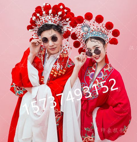 2019国潮摄影走秀影楼男女情侣写真戏曲凤冠花旦对披嘻哈中国风