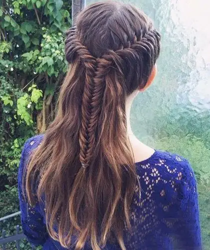 长发公主头编发发型