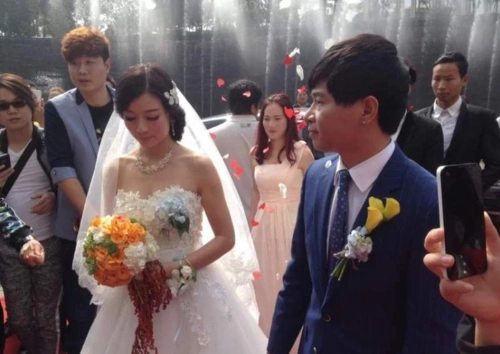 杨小曼和冷漠什么时候结的婚