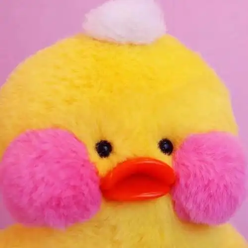 小黄鸭头像:超萌可爱的小黄鸭,戏水的玩伴和好朋友.