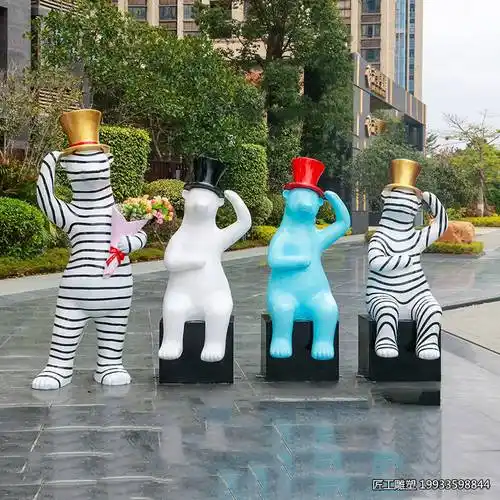 玻璃钢卡通礼帽熊雕塑 户外广场景观造型摆件