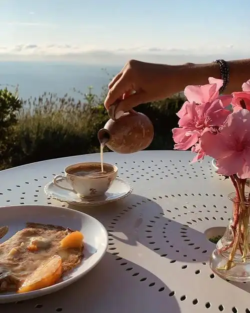 理想中的悠闲惬意的生活.