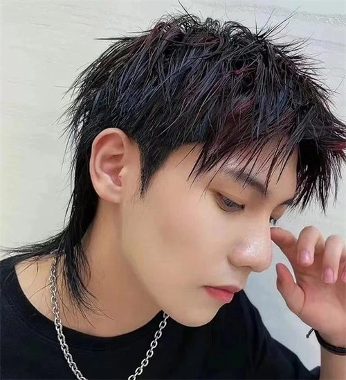痞帅时髦男生短发,显脸小又减龄酷炫的狼尾鲻鱼头,经典不过时的发型