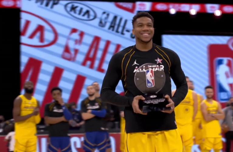 字母哥35分全明星mvp!16中16破纪录, 老詹下半场休息, 库里让贤