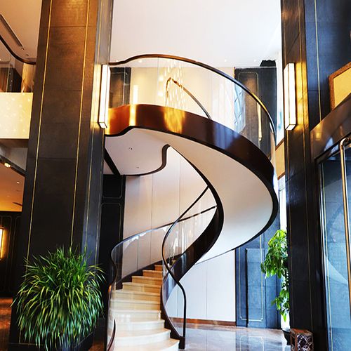 长乐区旋转楼梯270度弧形玻璃弧形扶手的一体化旋转电梯钢化弯曲