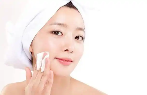 毛孔粗大痘印做什么能够得到改善?