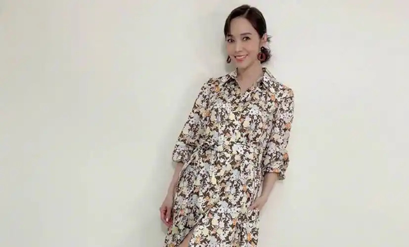 (图/侯佩岑微博)女星侯佩岑近来带着妈妈林月云和老公黄柏俊,一家三口