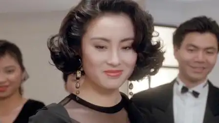 《赌侠》张敏不愧是"一代女神" 身材气质绝佳 与星爷很配啊-电影-高清