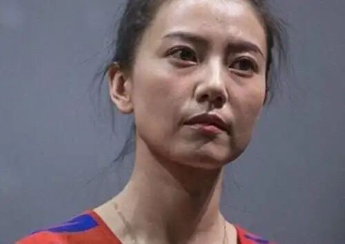 高圆圆最新素颜照曝光显狼狈女神不再完美无瑕