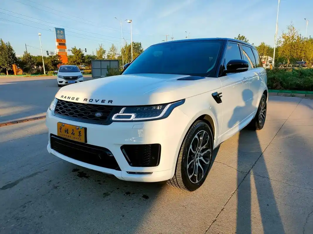 2022款 揽胜运动 3.0 l6 耀黑版 2022年08月 - 抖音