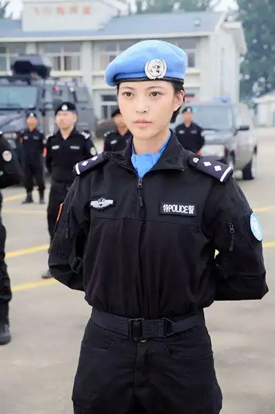 《特警力量》收视夺冠 王妍之被封"正能量少女"