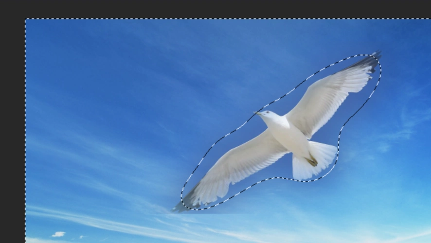 ps里如何把一个有颜色的图片融入另一个背景?