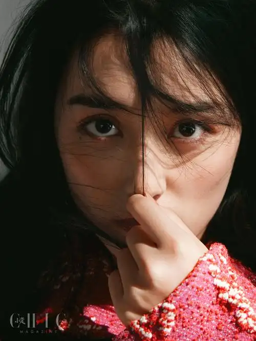 蒋依依大片曝光!