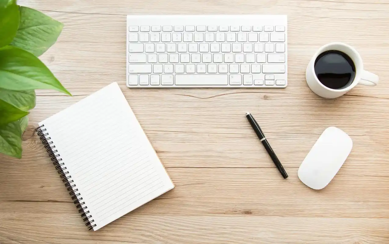 返工回来的你该整理办公桌了|桌面|抽屉|隔板_新浪新闻