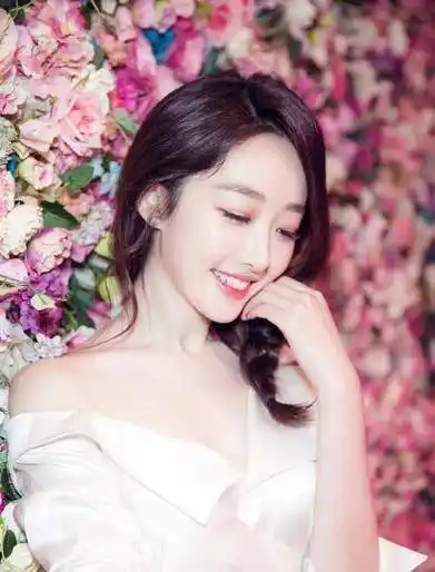 杨幂赵丽颖曾给她当丫鬟,入行多年至今不红_蒋梦婕_红楼梦_时尚