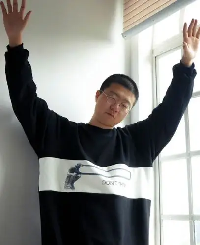 李诞自曝上学时是"校草"看到他的毕业照后终于相信黑尾酱审美了