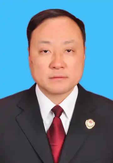 【人物简介】王敏,中共党员,历任安徽省舒城县人民检察院书记员,检察