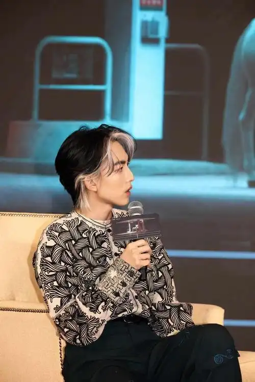 《王 love, lord》林宥嘉鼓励歌迷"以爱为王"