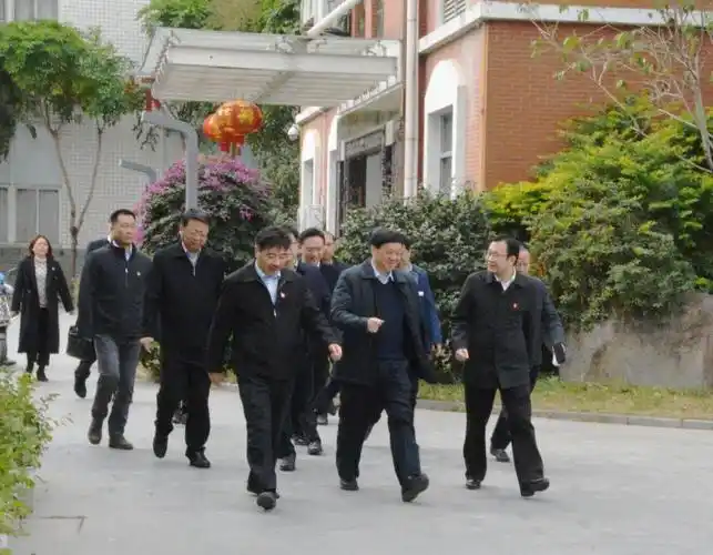 福州市委副书记,市长尤猛军一行莅临春伦集团调研指导