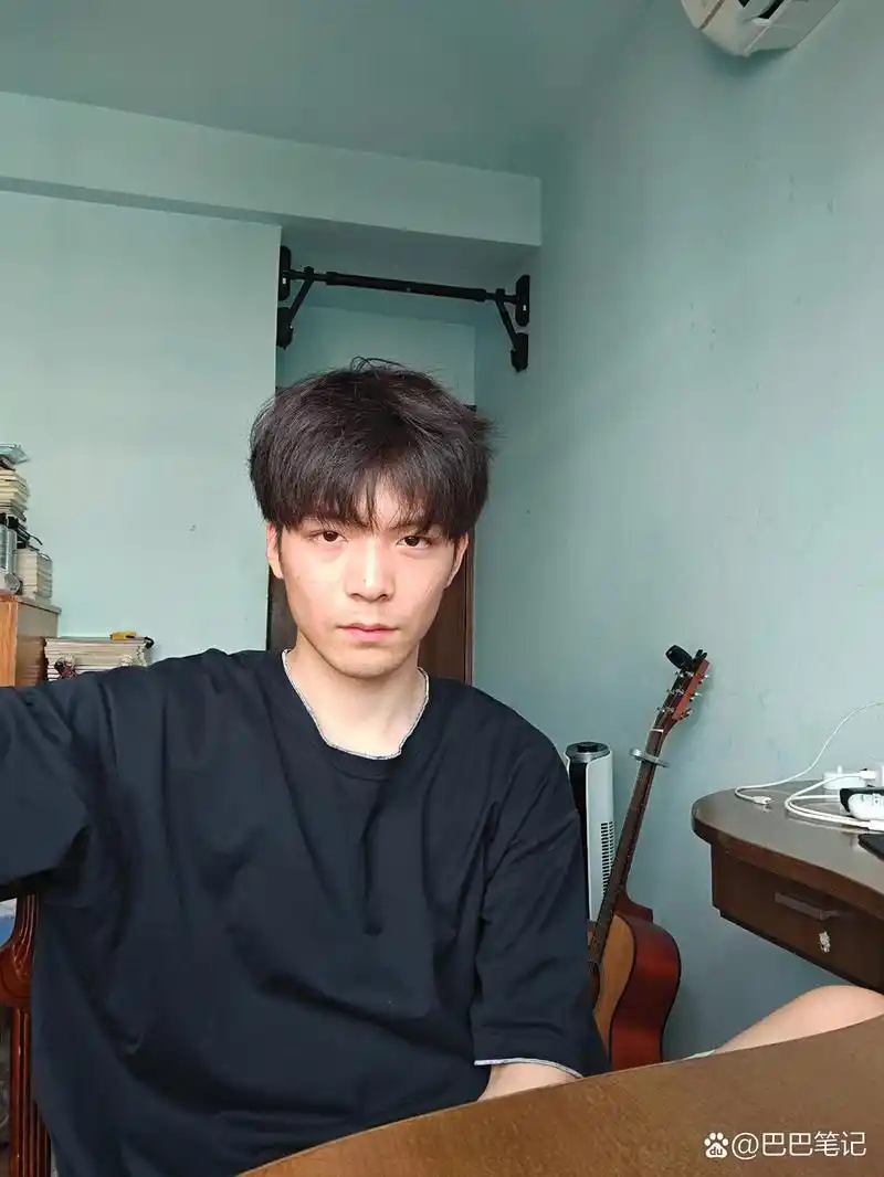 3毫米寸头 或许所有男生都应该试试