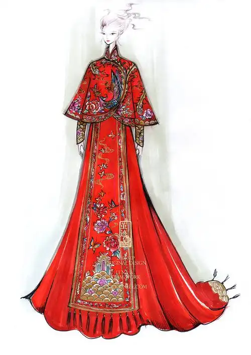 王黎雯身着这款《凤央》是设计师通过古代的凤冠霞帔的灵感为新娘设计