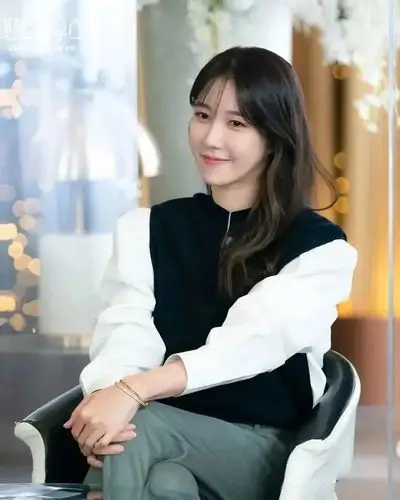 爆款剧顶楼2今晚来袭沈秀莲点痣变身会在中期回归