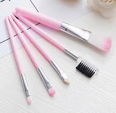 化妆工具_【2元 3元 5元】美容化妆用品系列_义乌市巍巍中艺进出口