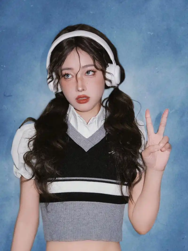 宅家也能自拍05[照相机]元气少女美式证件照