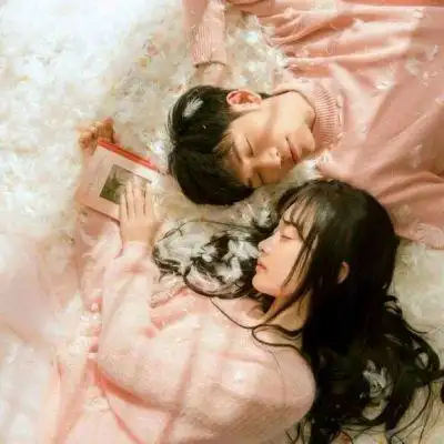 2020最新个性情侣贴吧头像 酒是烈的风是暖的你是我的